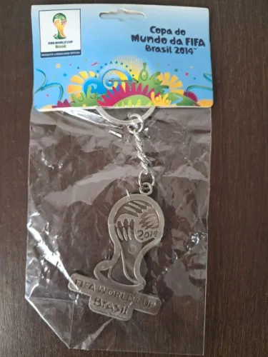 Chaveiro Copa do Mundo Brasil 2014 taça prata