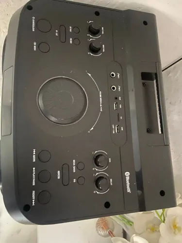 Vendo caixa de som torre Double pulse 2300w nova zera apenas 4 mês de uso, valor 1300