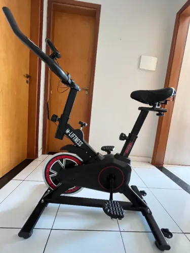 Bicicleta Ergométrica Spinning Liftness - 8 Meses de Uso