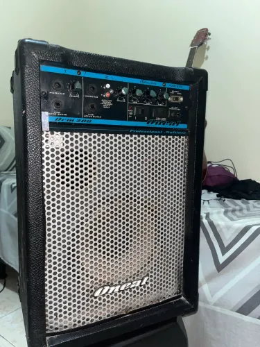 Caixa amplificadora Oneal