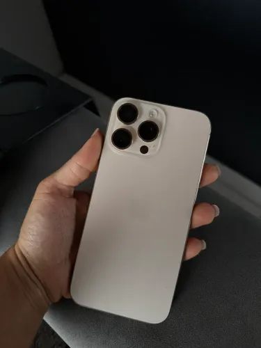 iPhone 16 pro Max 