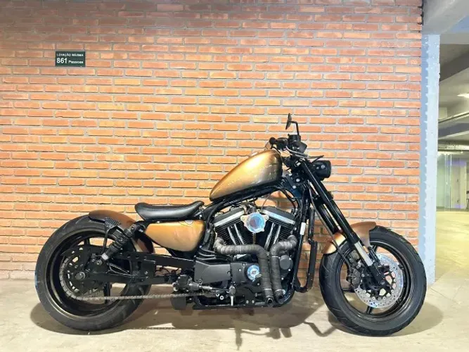 IRON 883N CUSTOM 