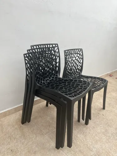 Conjunto 4 cadeiras plástico preta