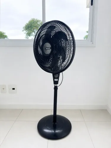 Ventilador de Coluna Mallory