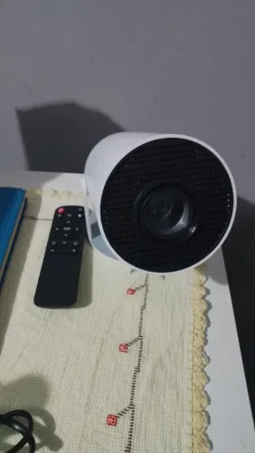 Projeto Hy-300_a portátil Full Hd Smart Wi-fi Cinema Branco
