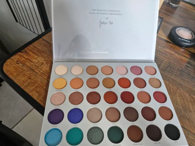 Paleta Jaclin Hill morphe