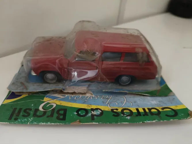 Miniatura de ferro GM veraneio 