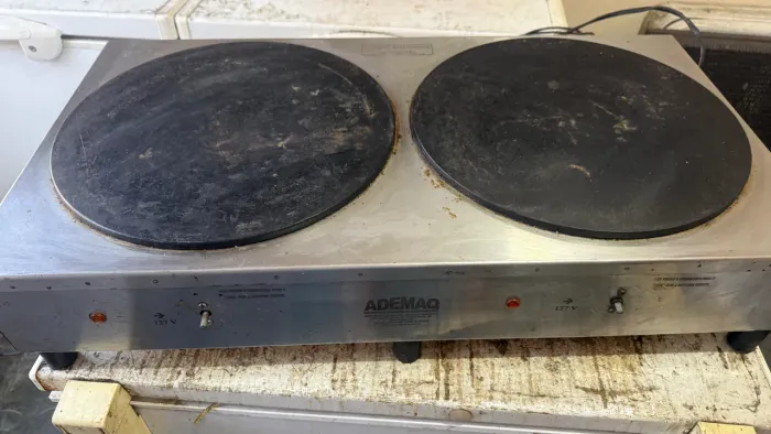 Chapa de crepe elétrica