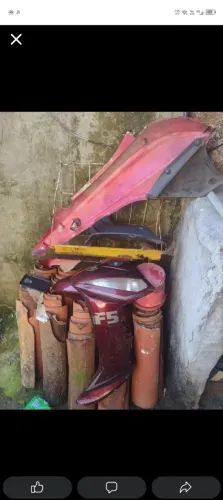 Vendo jet c50 tem que fazer a rosca da vela dela