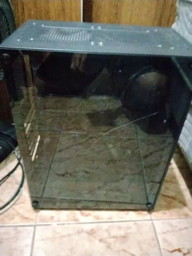 Gabinete dark100 + fonte 500w da mancer
