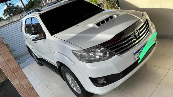 Toyota Hilux SW4 SRV D4-d 4X4 3.0 TDI Dies. AUT 2013