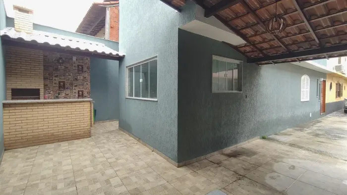 Imóvel para venda possui 200 metros quadrados com 3 quartos em Jardim Excelsior - Cabo Fri