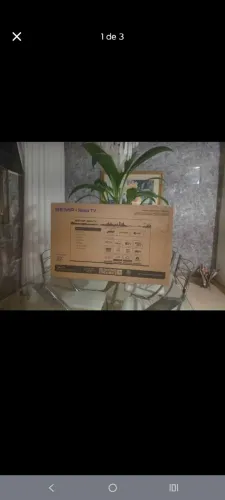 Vendo tv nova zera Roku tv 32 polegadas nova tv está lacrada