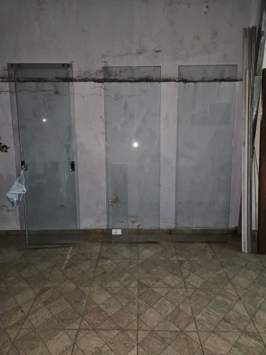 Porta de vidro 8mm de correr - 2.55m x 2.15m