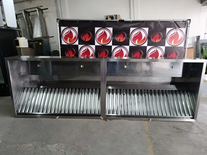 Coifa com filtros industrial toda no aço inox no estado de nova (obs) somente coifa