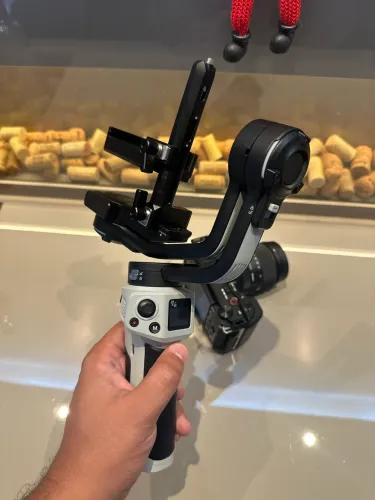 Estabilizador Zhiyun Cinepeer Weebill 3e P/ Câmeras (Usado)