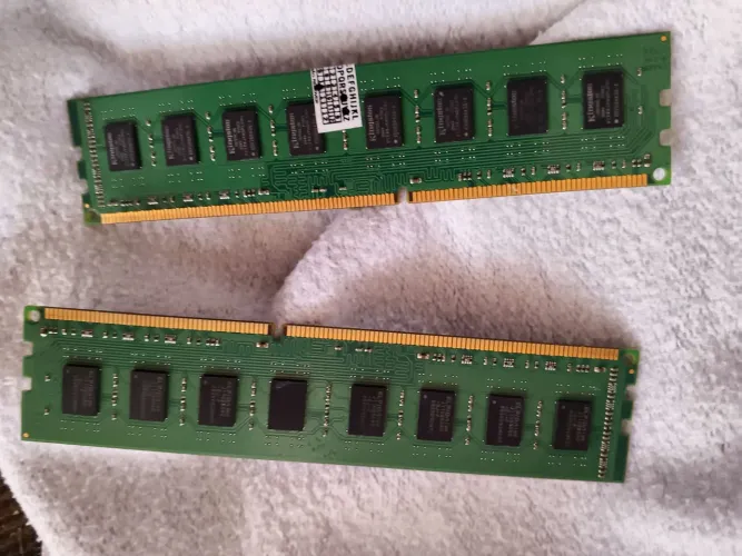 3 pentes de memória ddr3