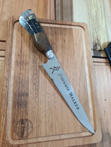 Faca em Aço Inox 9"