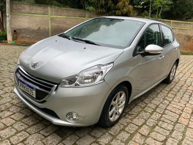 Peugeot 208 Active Pack 1.6 Flex 16V 5P Aut. 2015
