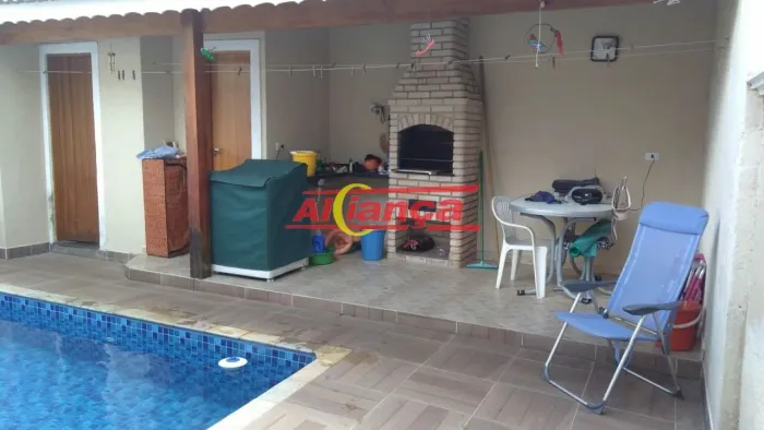 Casa a venda com 2 dormitórios e lazer - 175m² | Nova Cerejeira - Atibaia - São Paulo