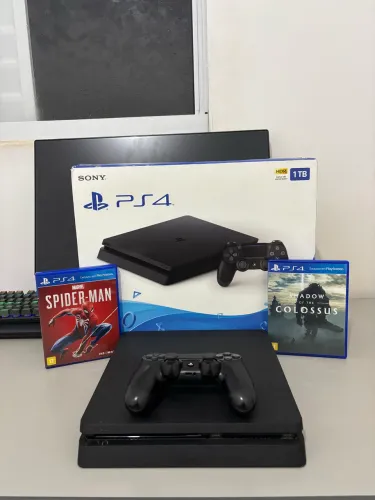 PS4 SLIM 1TB + 2 JOGOS + CAIXA ORIGINAL