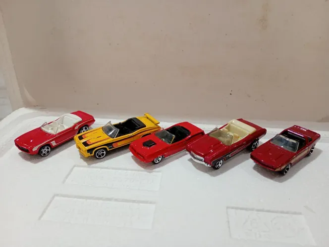 Hotwheels diversos modelos 1/64 