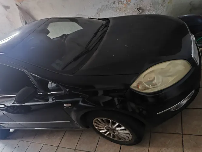 Fiat Linea 1.9/ HLX 1.9/1.8 Flex Dualogic 4P 2010