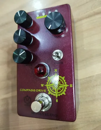 Pedal MOSKY áudio Compass drive