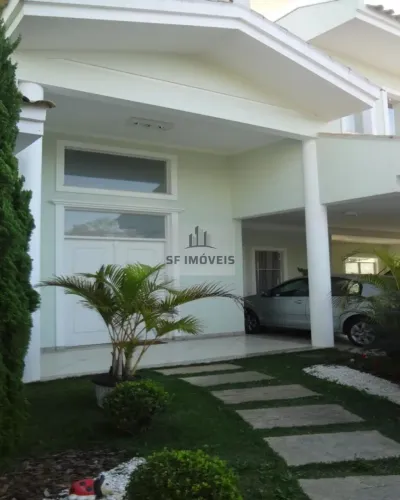 Excelente sobrado de 430m², 4 suítes, para locação ou venda no Granja Olga 3