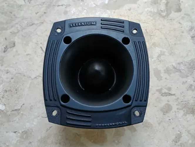 Par de Super Tweeter Selenium ST-302