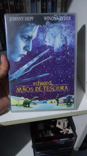 Filme Edward Mãos de Tesoura