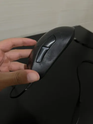 Mouse Gamer G 403 usado com avarias físicas 
