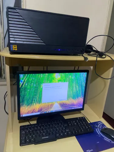 Computador Completo AMD Athlon 320GE | 8GB RAM | SSD 240GB | Monitor + Teclado + Mouse