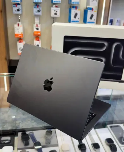 MacBook Pro M3 Pro
