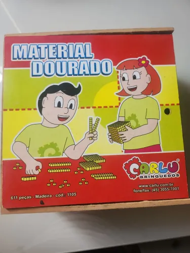 Material dourado 611 peças 