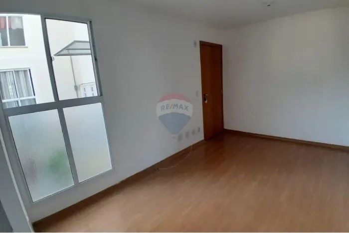 Apartamento Térreo com 2 dormitórios e 1 vaga de garagem
