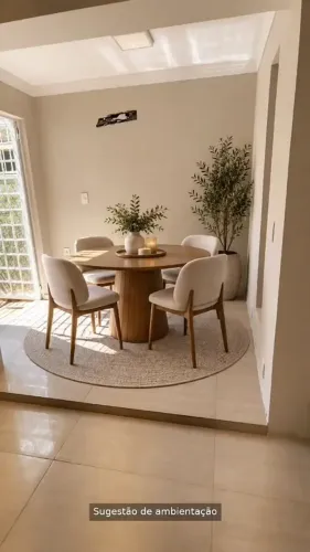 Apartamento térreo 2 quartos, 135 m², 2 pátios, reformado, Cristal, 500 m do BarraShopping