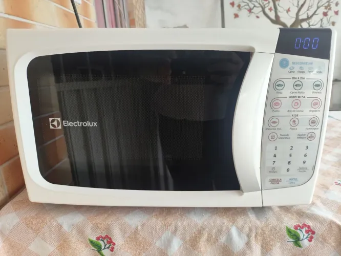 Microondas Electrolux,20 lts,110 volts, entrego e dou garantia