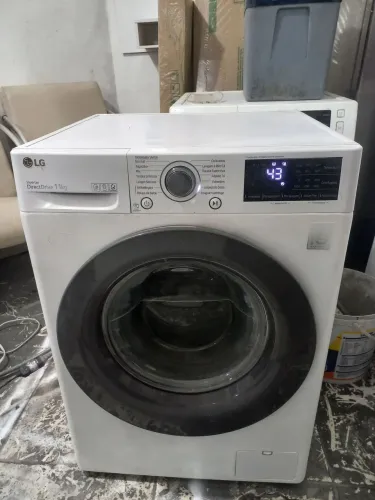 Máquina de lavar lavar e secar LG