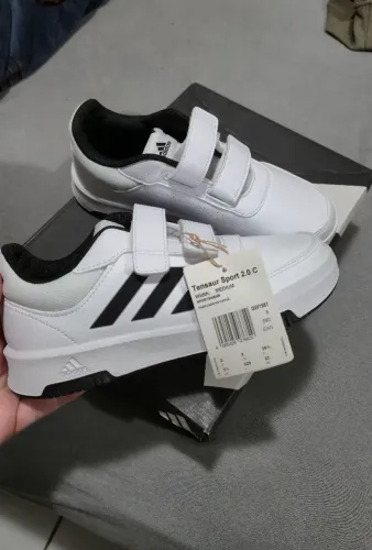 Tenis adidas