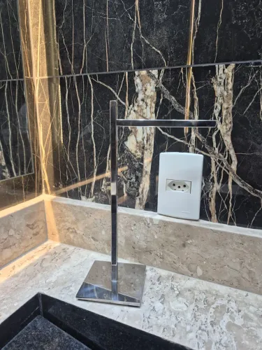 PORTA TOALHA DE BANCADA EM AÇO INOX - DESIGN PREMIUM