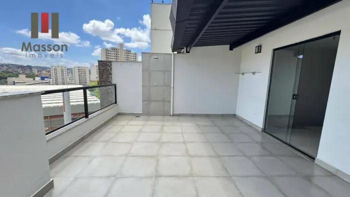 Cobertura com 3 quartos para alugar, 139 m² por R$ 4.415/mês - Vale do Ipê - Juiz de Fora/
