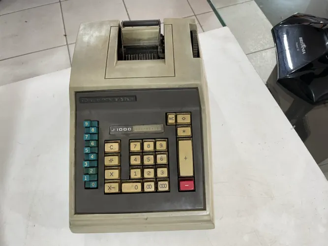 Calculadora Eletromecânica de Bobina Burroughs J1000