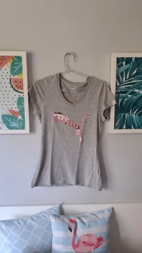 t shirt puma cinza decote v com estampa