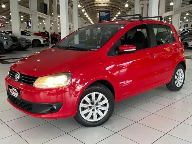 Volkswagen Fox 1.6 MI Total Flex 8V 5P 2013