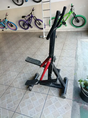 Estepe academia musculação