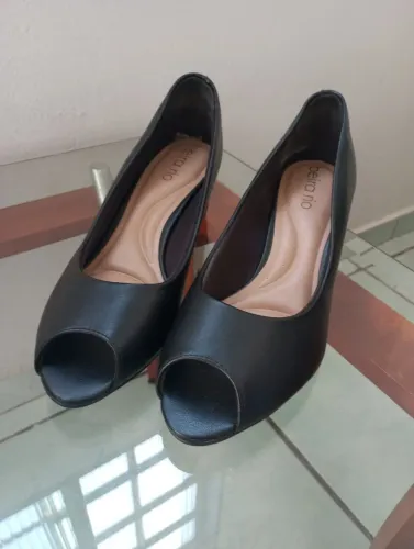 Sapato semi novo