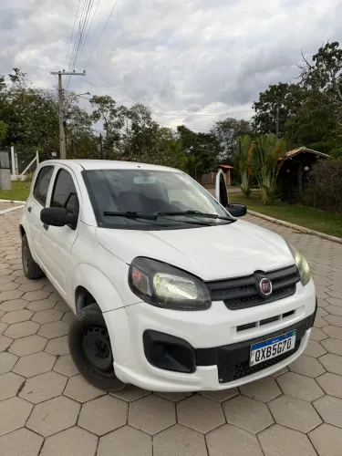 Fiat Uno Attractive 1.0 EVO Fire Flex 8V 5P 2020