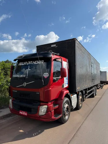 Volvo VM 270 8x2r 1014/2015
