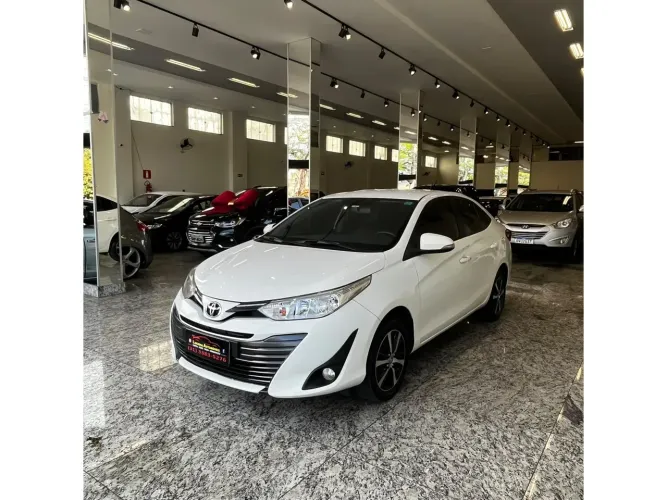 Toyota Yaris XS Connect Sedan 1.5 Flex 16V AUT 2022